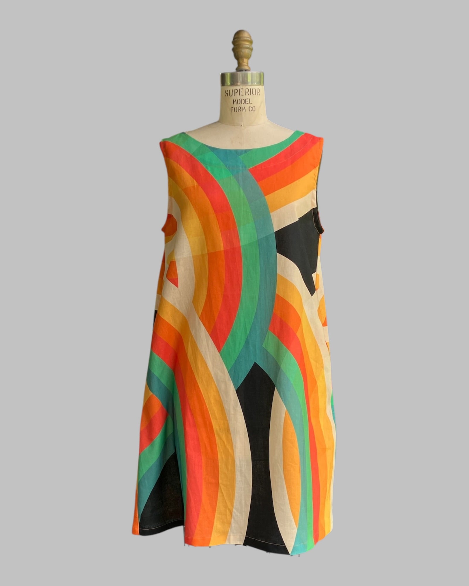 Mini Mu'u in Rainbow Black LIMITED EDITION