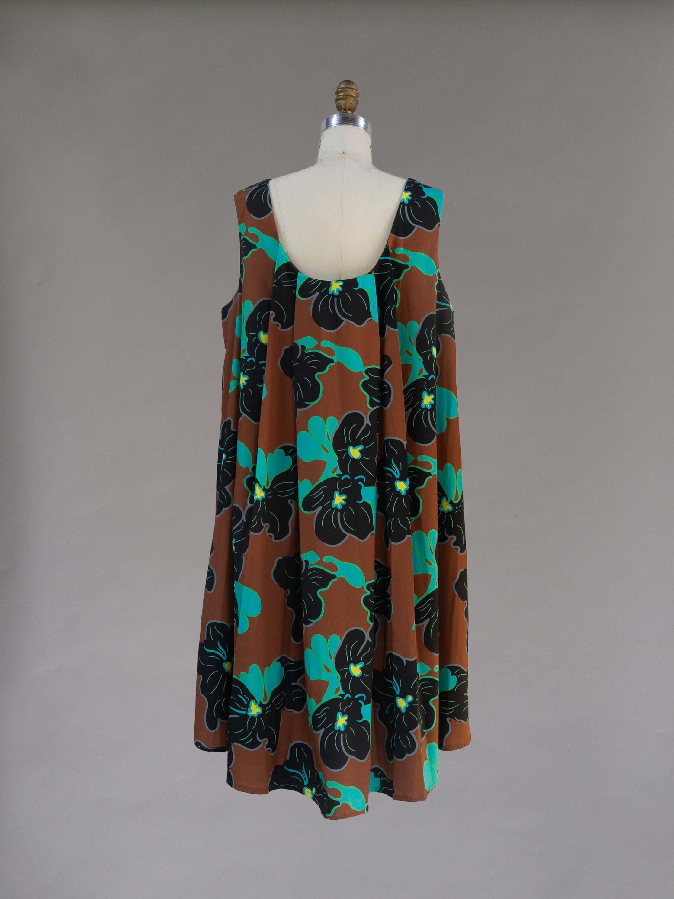 Watteau Dress 1961 Chestnut featuring floral print with a modern loose body and knee-length design.