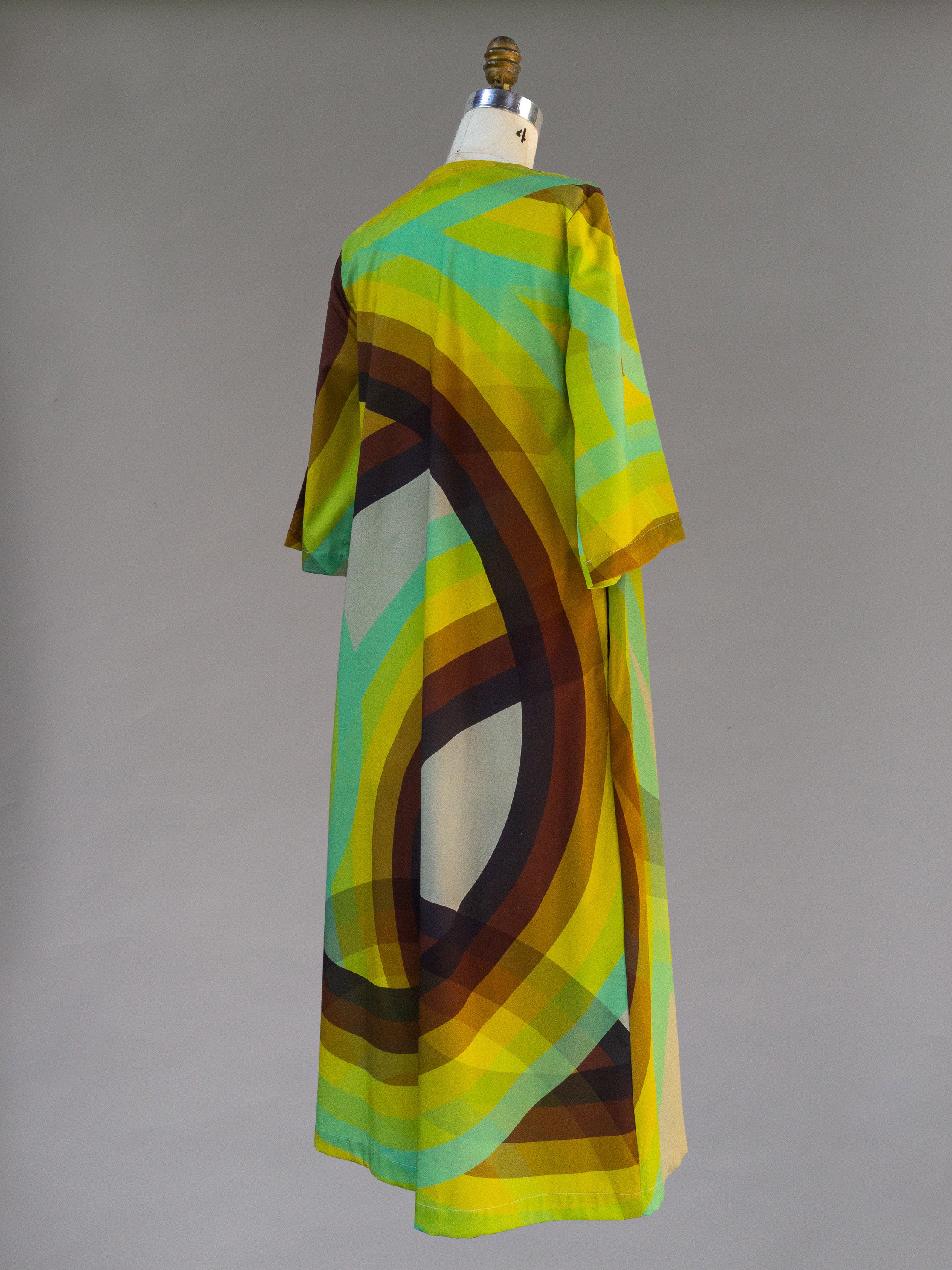 Emilie Rainbow Saturn